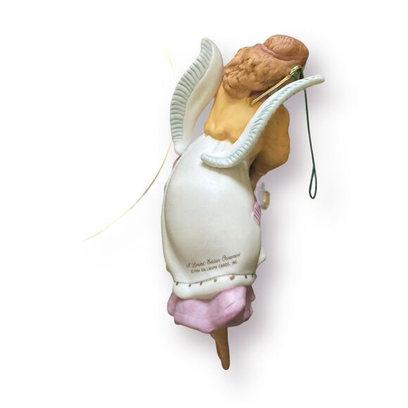 Hallmark Classical Angel Porcelain Hanging Angel Set of 2 with Platforms 1984 - Picture 5 of 6